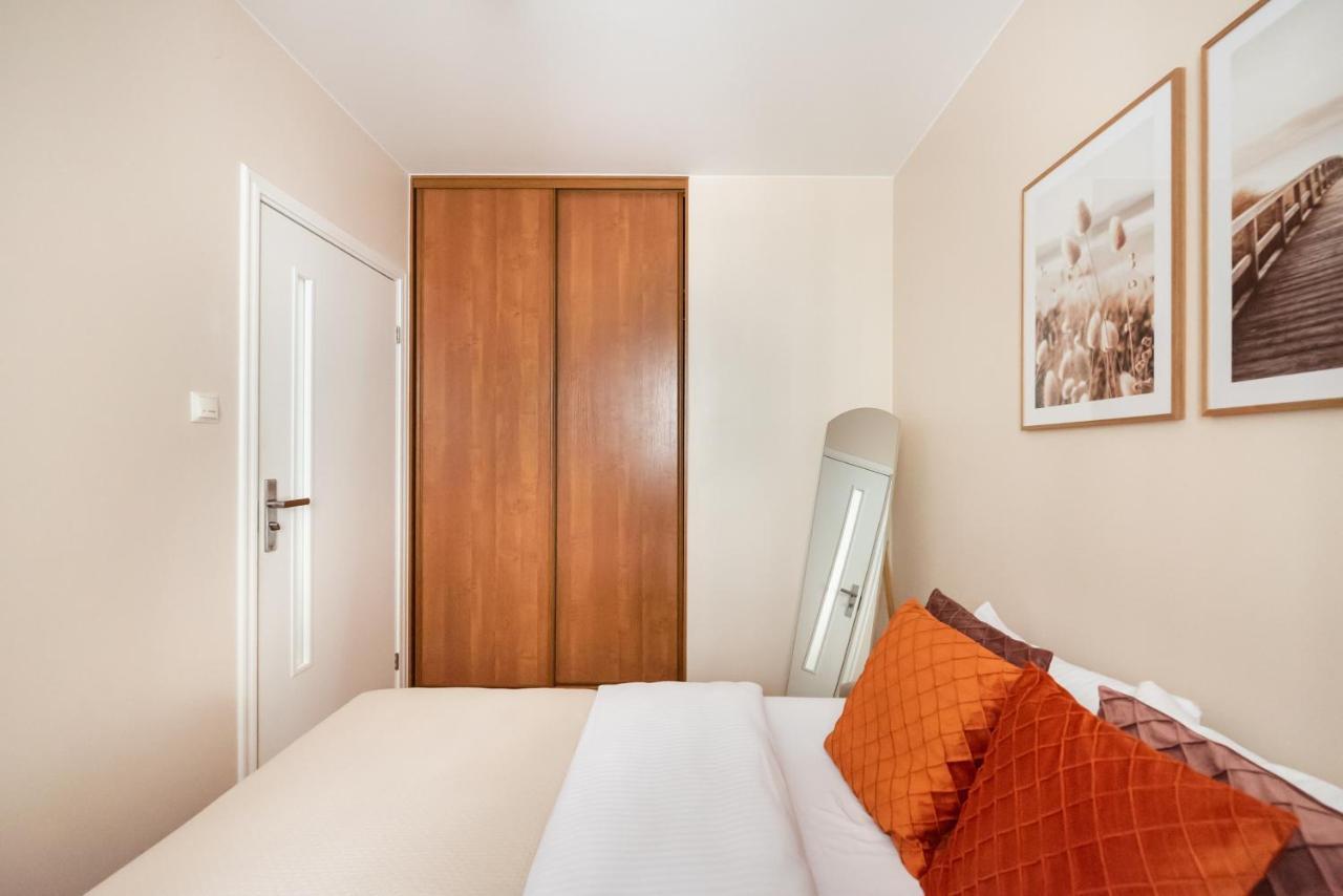 ורשה Praga Sulejkowska Comfort Apartment מראה חיצוני תמונה